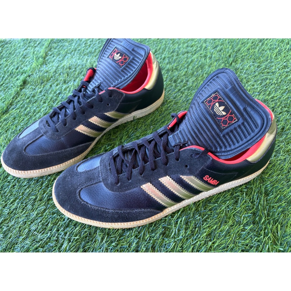 Vintage Adidas Samba Classic Black Gold Red Leather Soccer Shoes G98036 Men 11.5